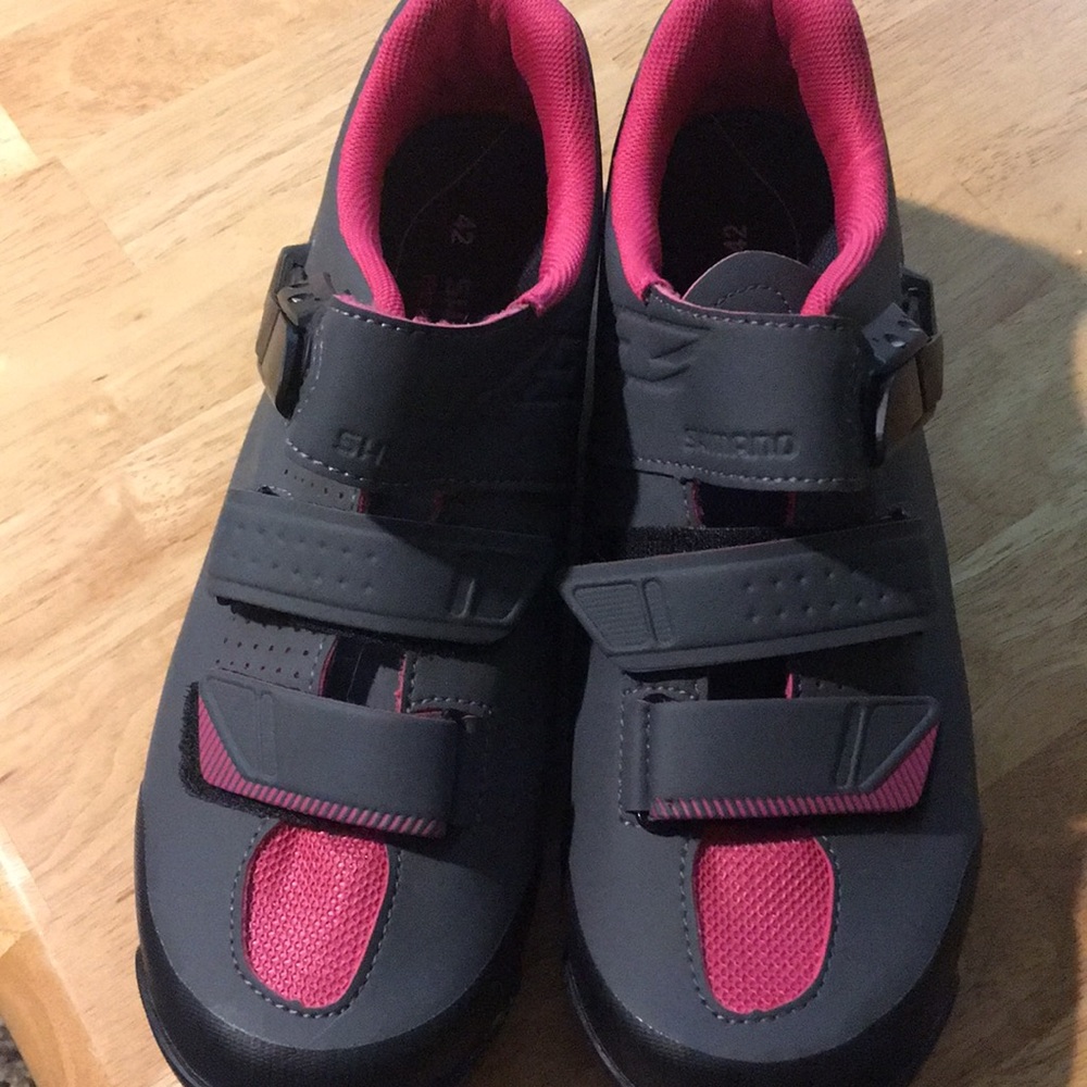 Shimano Womens cycling shoes new